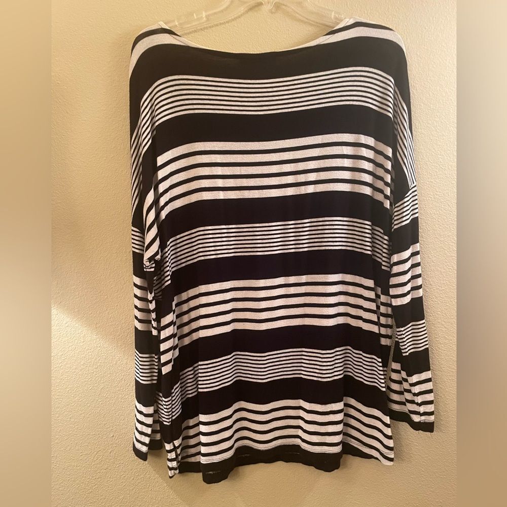 Joan Vass women’s long stripe knit top - Picture 3 of 3